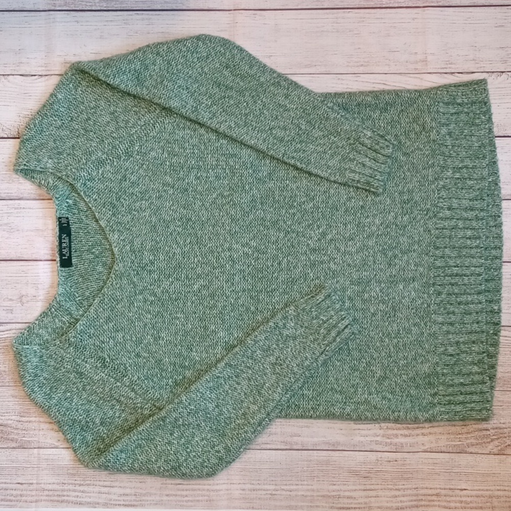 Ralph Lauren knit sweater. Boat neck. Green. Woman's large. RN 41381